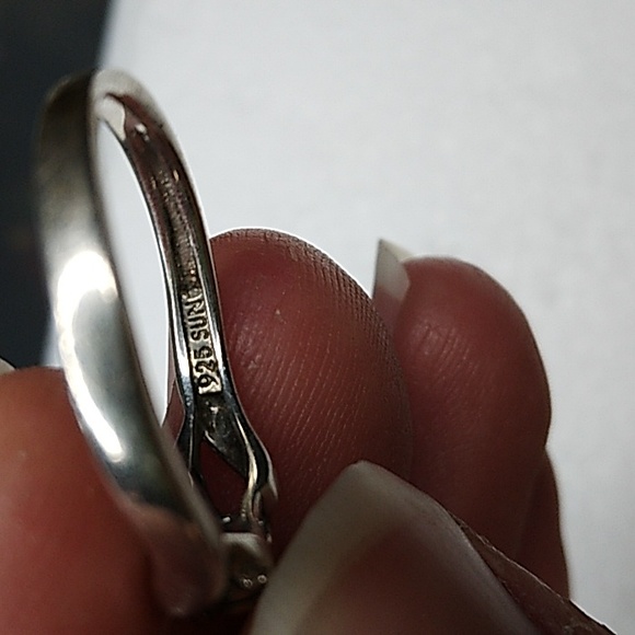 Sterling silver CZ ring - Picture 3 of 3